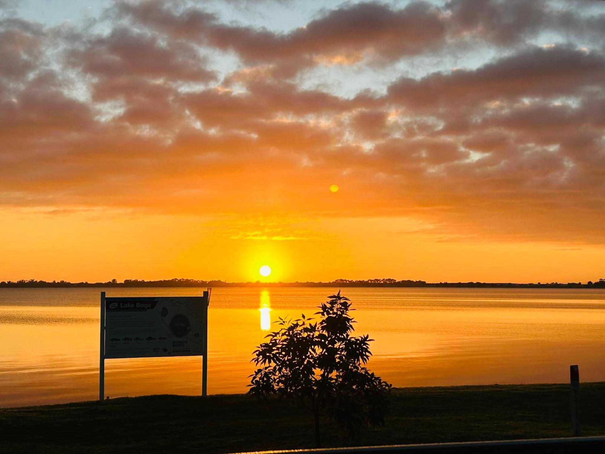 Lake Boga Caravan Park Hotel Exterior photo