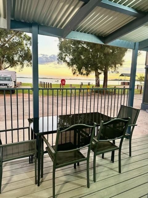 Lake Boga Caravan Park Hotel Exterior photo